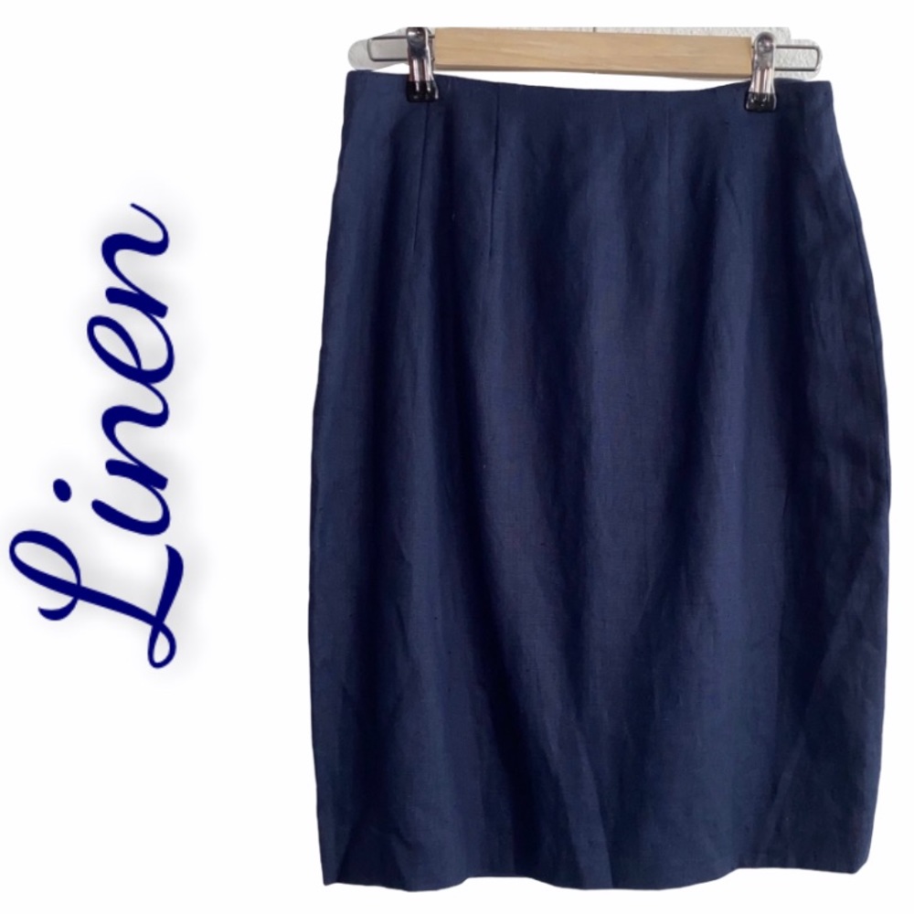 🍀NEW Beautiful Navy Linen Skirt